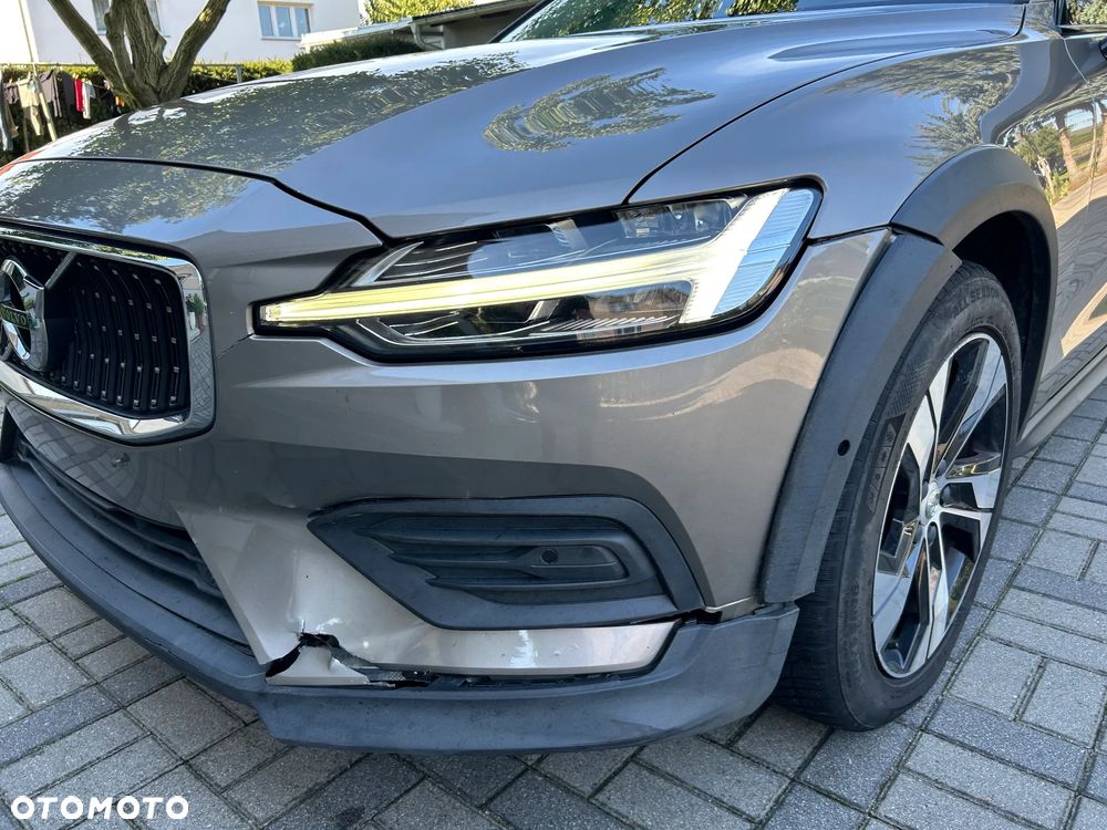 Volvo V60 Cross Country D3 Drive-E Momentum - 3