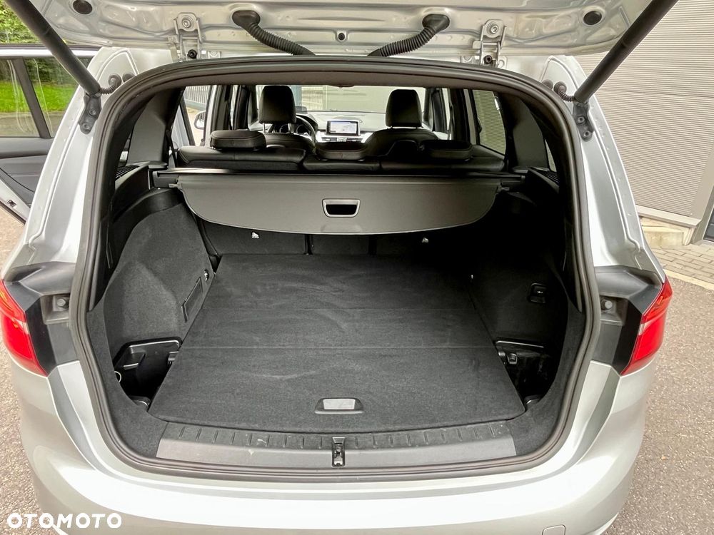 BMW Seria 2 220d Gran Tourer xDrive Sport-Aut Sport Line - 26