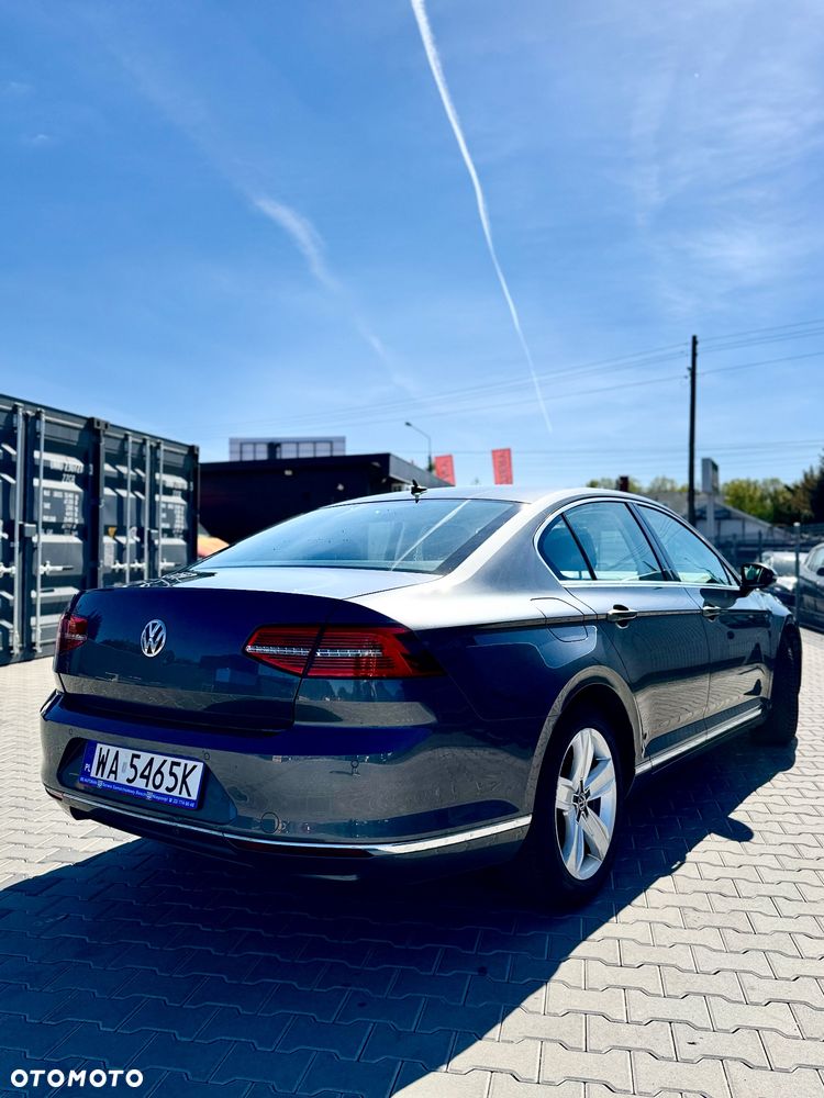 Volkswagen Passat 2.0 TDI BMT Highline DSG7 - 25