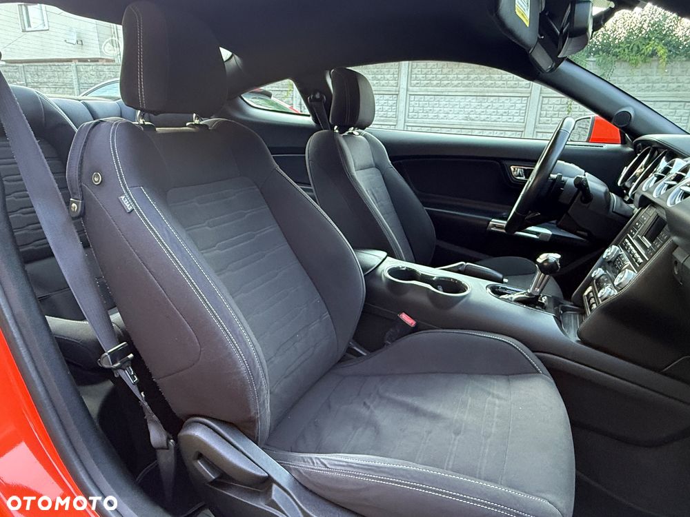 Ford Mustang 2.3 EcoBoost - 5
