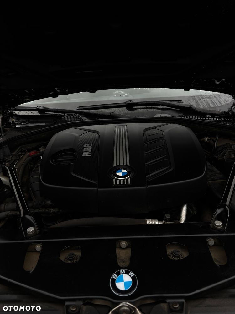 BMW Seria 5 520d - 13