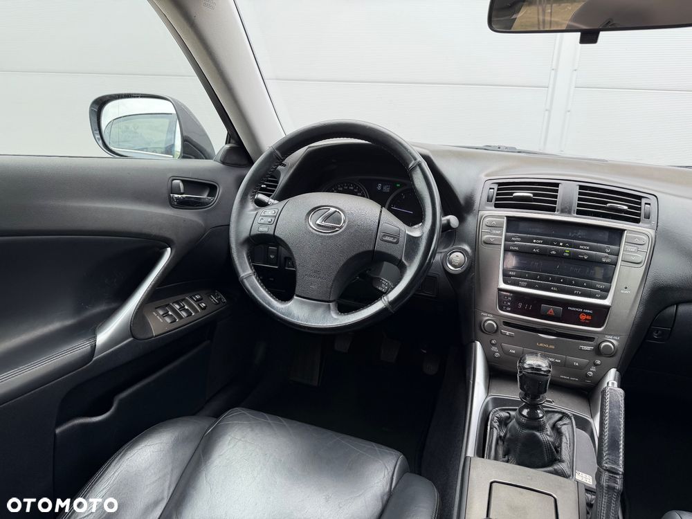 Lexus IS 220 D Comfort - 19