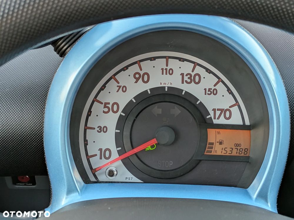 Peugeot 107 1.0 Happy - 4