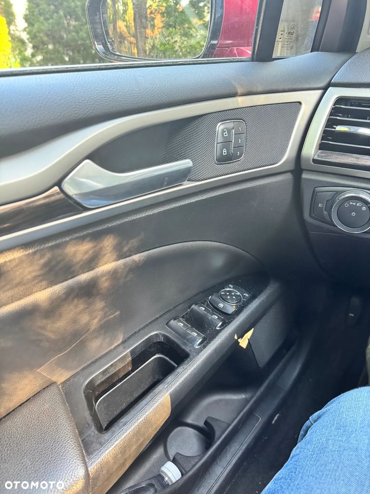 Ford Mondeo - 11