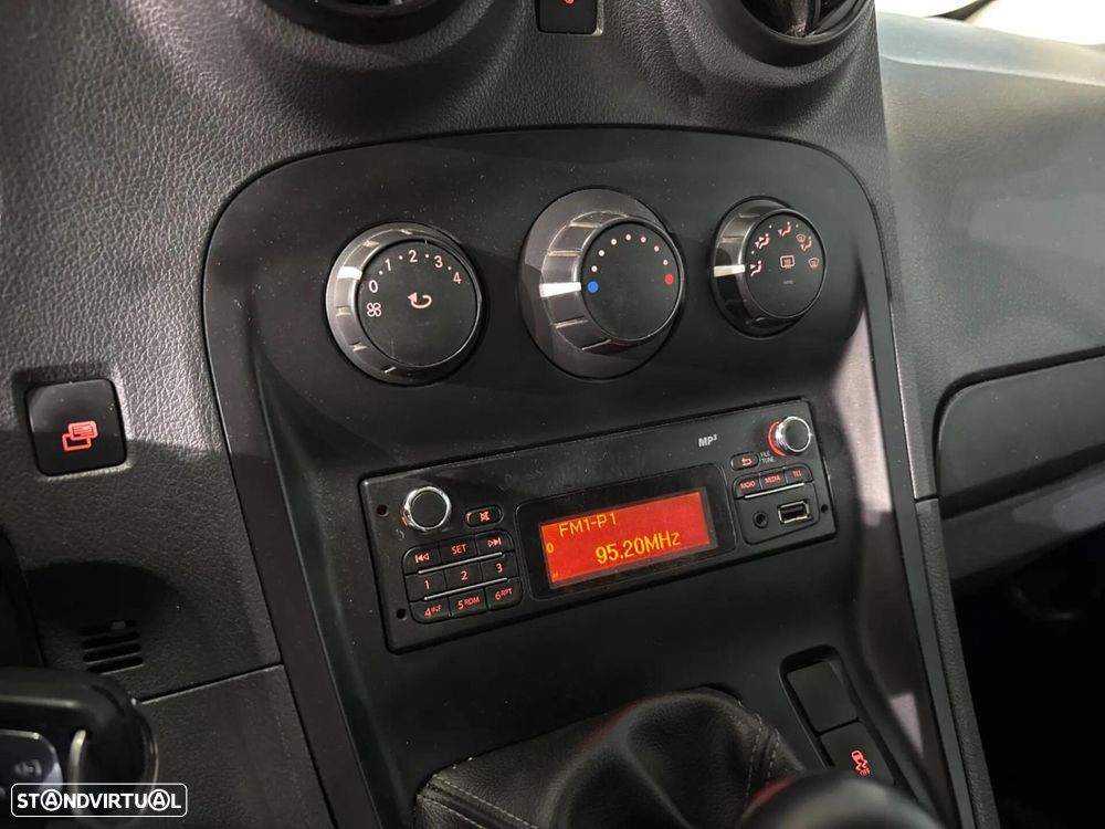 Mercedes-Benz Citan 2 lugares - 11