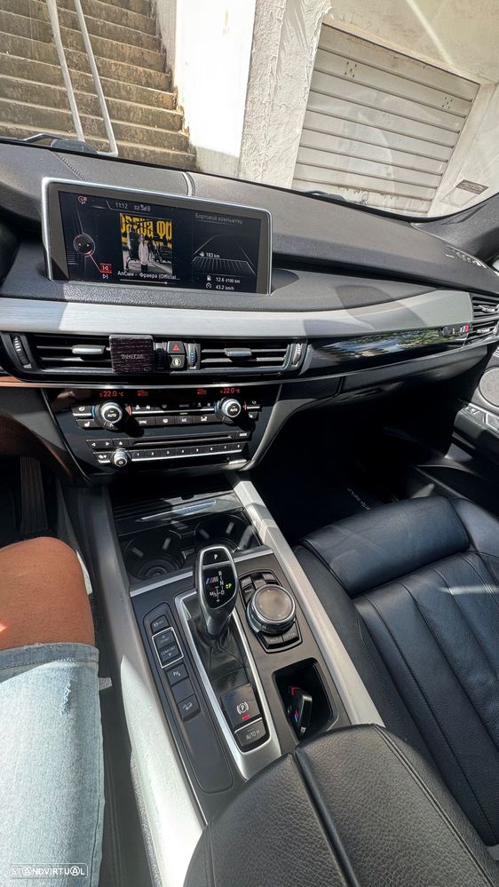 BMW X5 M50d Sport-Aut. - 32