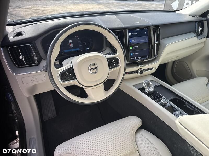 Volvo XC 60 B4 D Plus Bright - 18