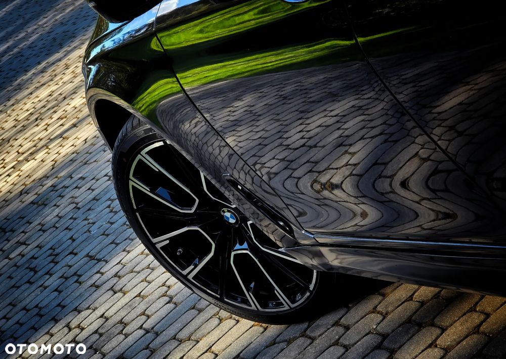 BMW Seria 7 750Li Edition Exclusive - 17