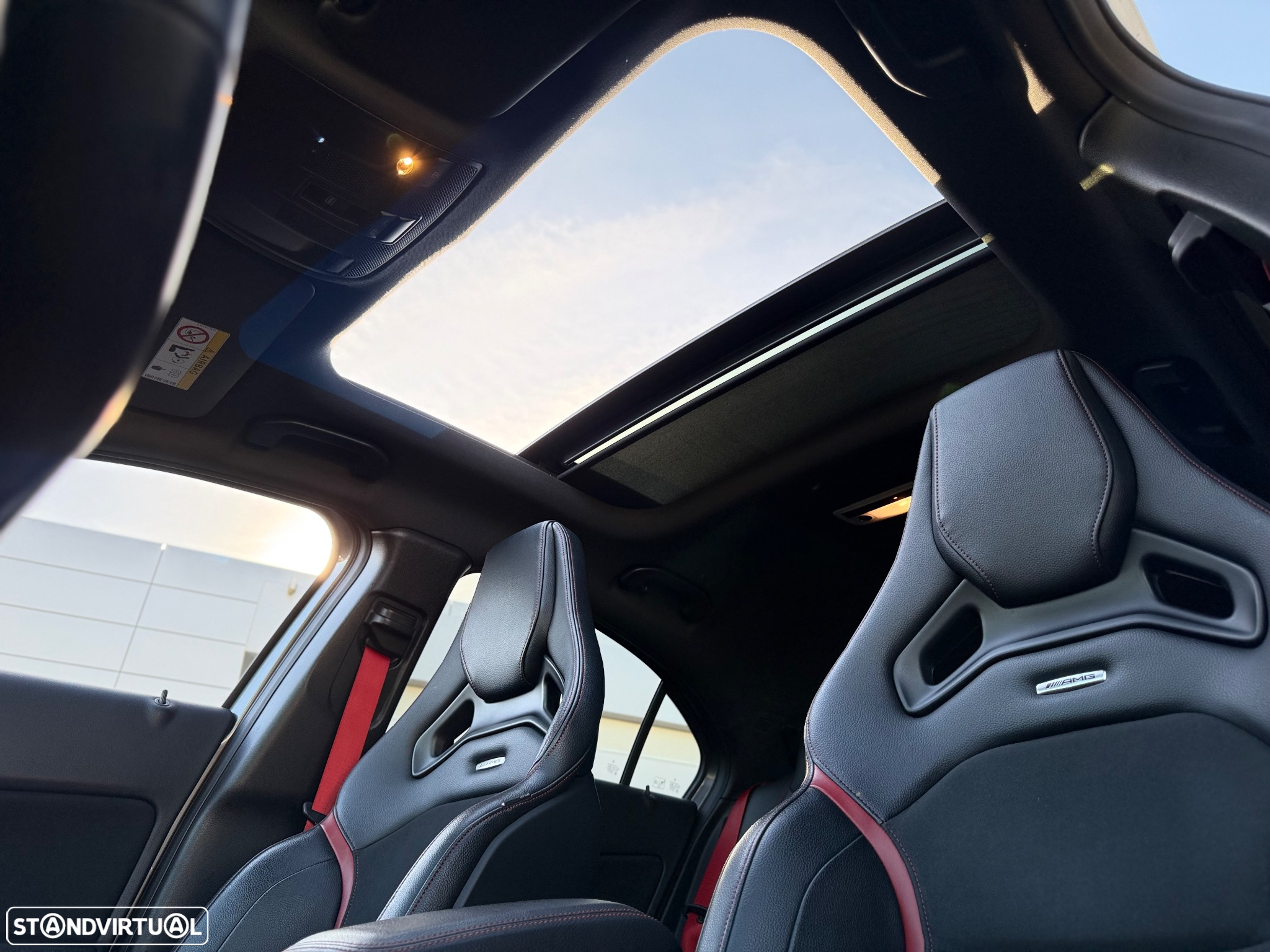 Mercedes-Benz A 45 AMG 4Matic Speedshift 7G-DCT - 35