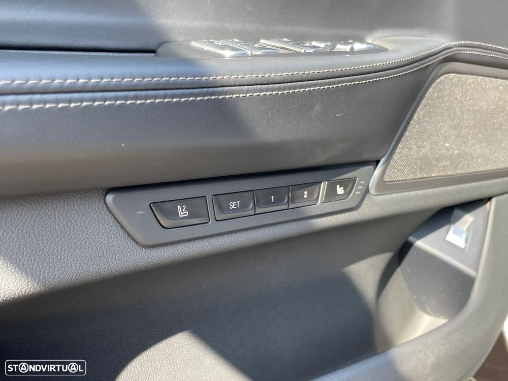 BMW 740 d xDrive - 10