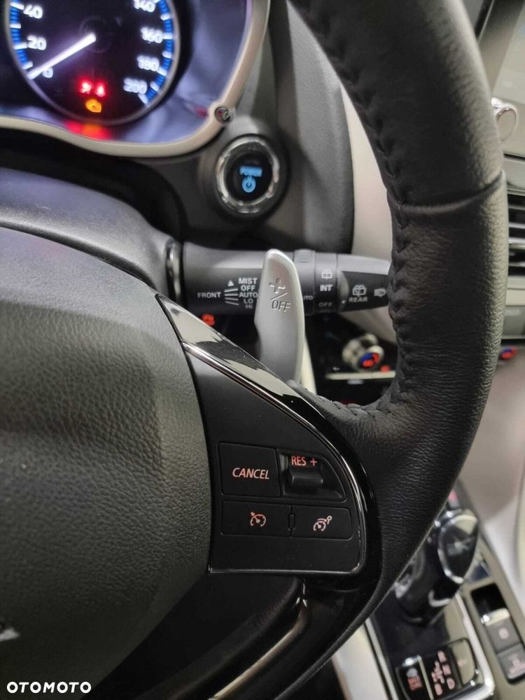 Mitsubishi Eclipse Cross - 27