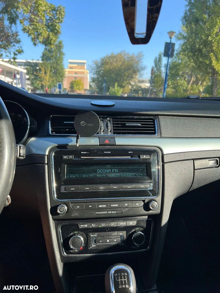 Skoda Superb 2.0 TDI Ambition - 15
