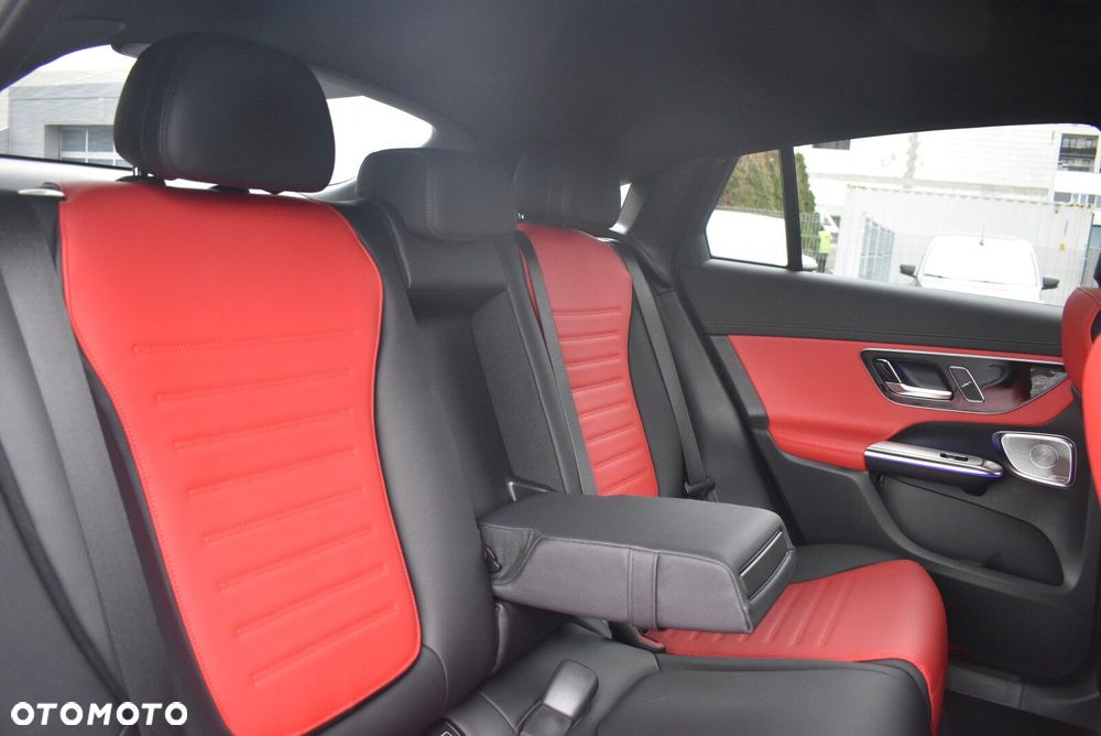 Mercedes-Benz GLC - 22