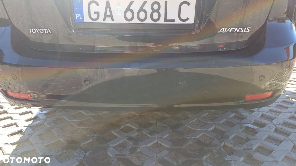 Toyota Avensis 1.8 Sol plus NAVI - 16