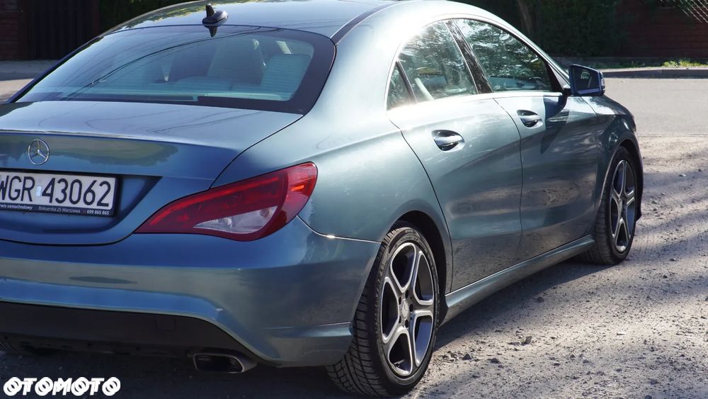 Mercedes-Benz CLA 250 7G-DCT AMG Line - 4