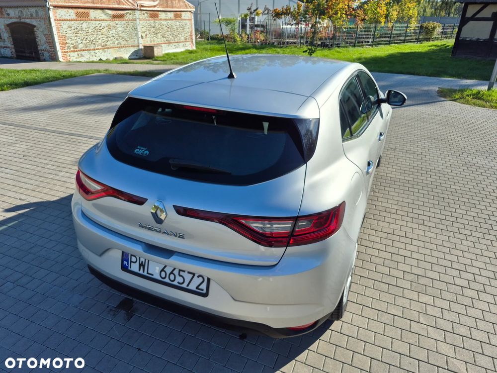 Renault Megane TCe 115 GPF ZEN - 9