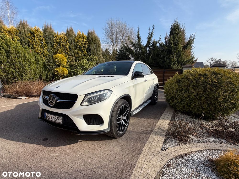 Mercedes-Benz GLE - 1