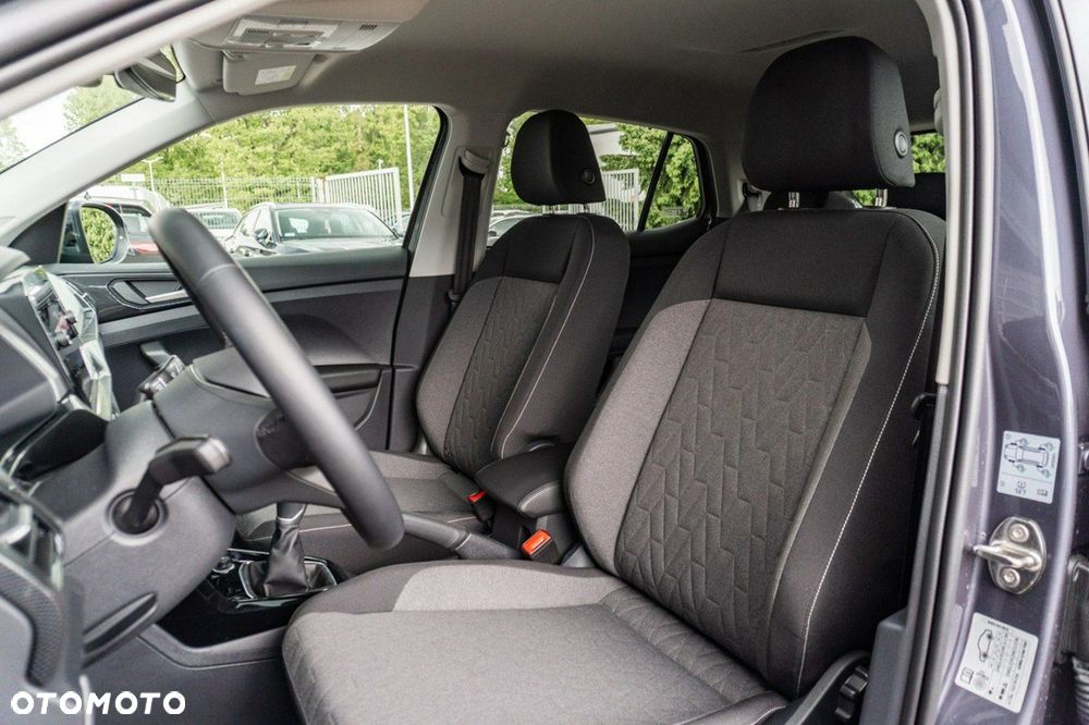 Volkswagen T-Cross - 12