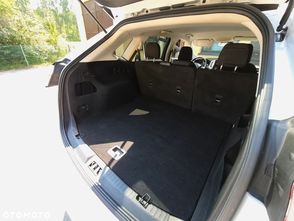Ford Edge - 32