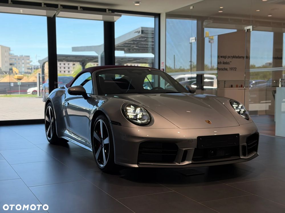 Porsche 911 Carrera 4S - 10