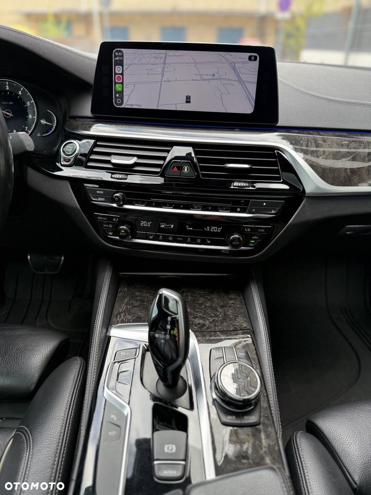 BMW Seria 5 M550i xDrive sport - 18