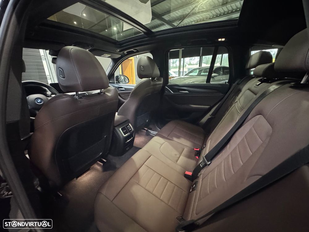 BMW iX3 M Sport Impressive - 19