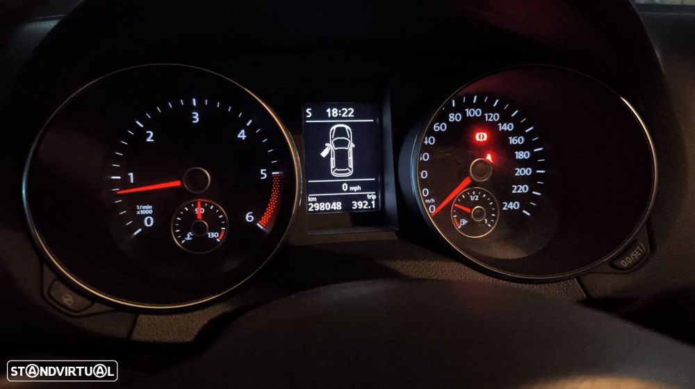 VW Golf 1.6 TDi Confortline - 12