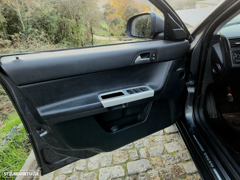 Volvo V50 DPF D2 RDesign Pro Edition - 17