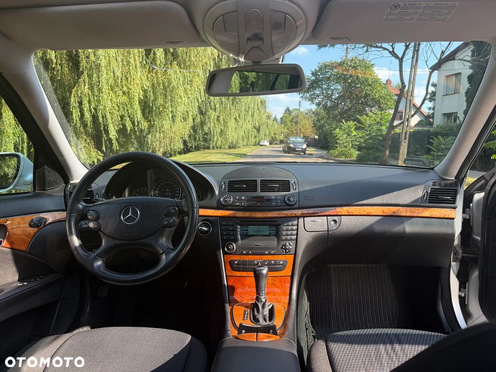 Mercedes-Benz Klasa E 220 T CDI Automatik Elegance - 8