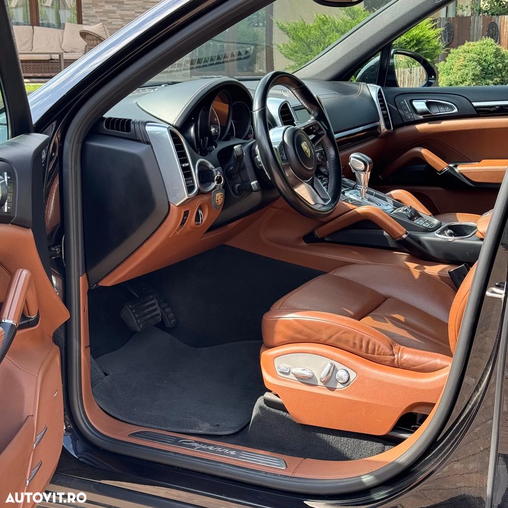 Porsche Cayenne 3.0 L - 11