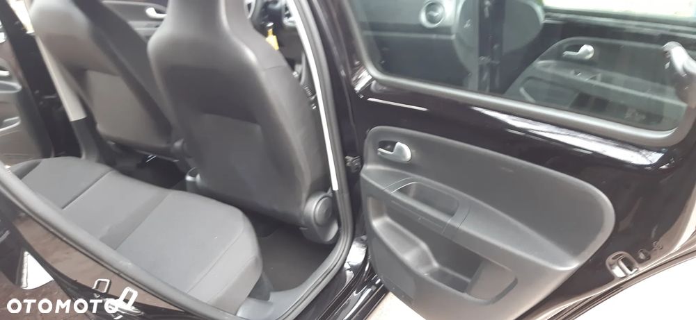 Volkswagen up! 1.0 high - 22