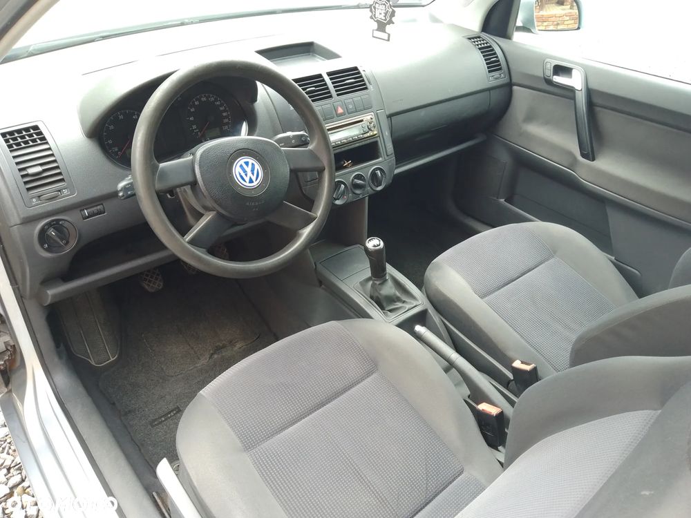 Volkswagen Polo - 10
