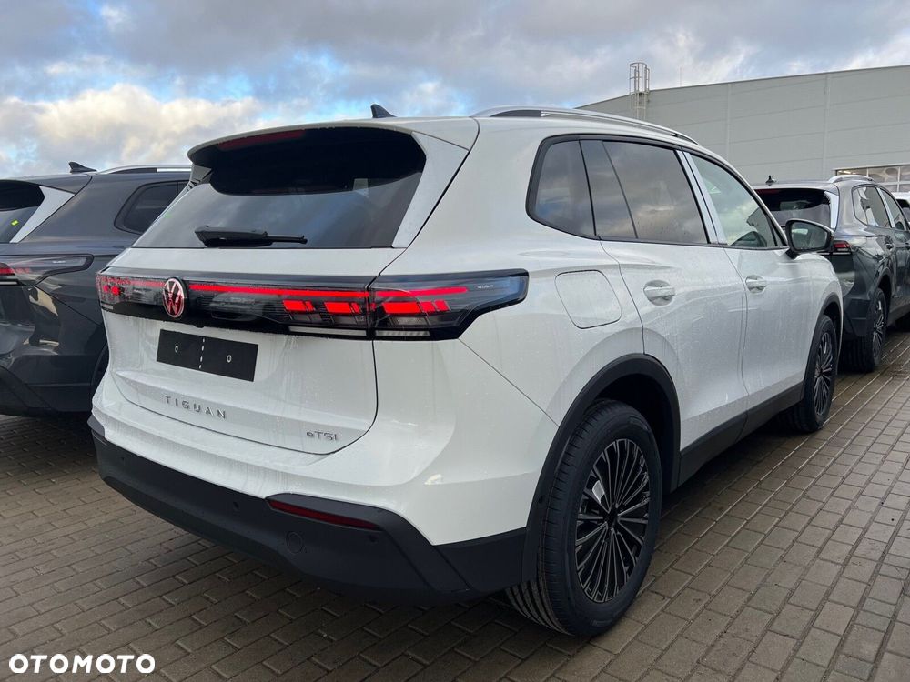 Volkswagen Tiguan - 3