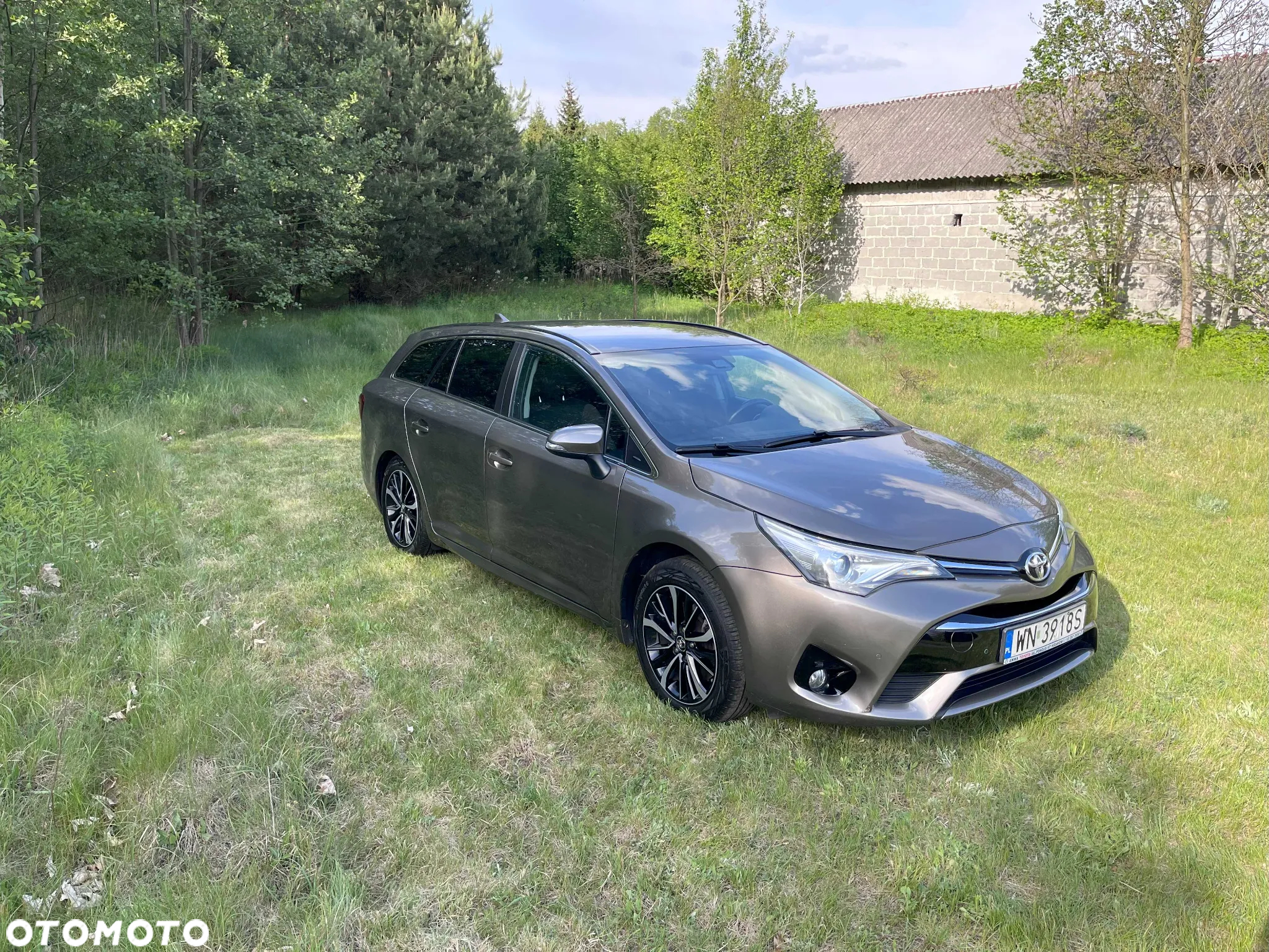 Toyota Avensis 2.0 D-4D Premium - 3