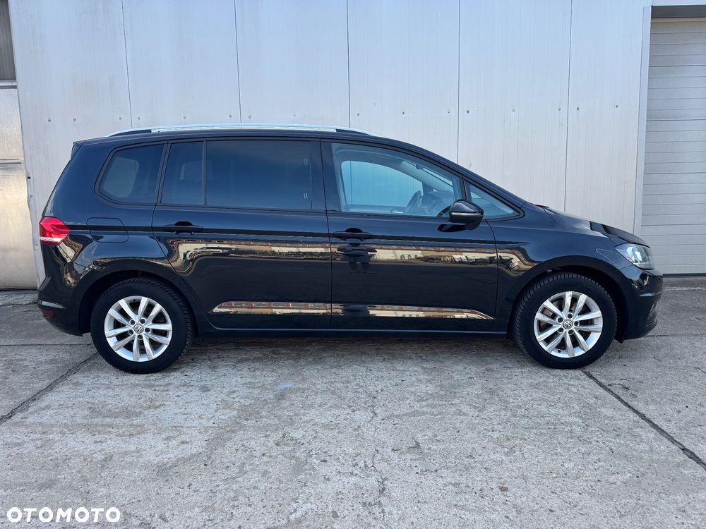 Volkswagen Touran - 9