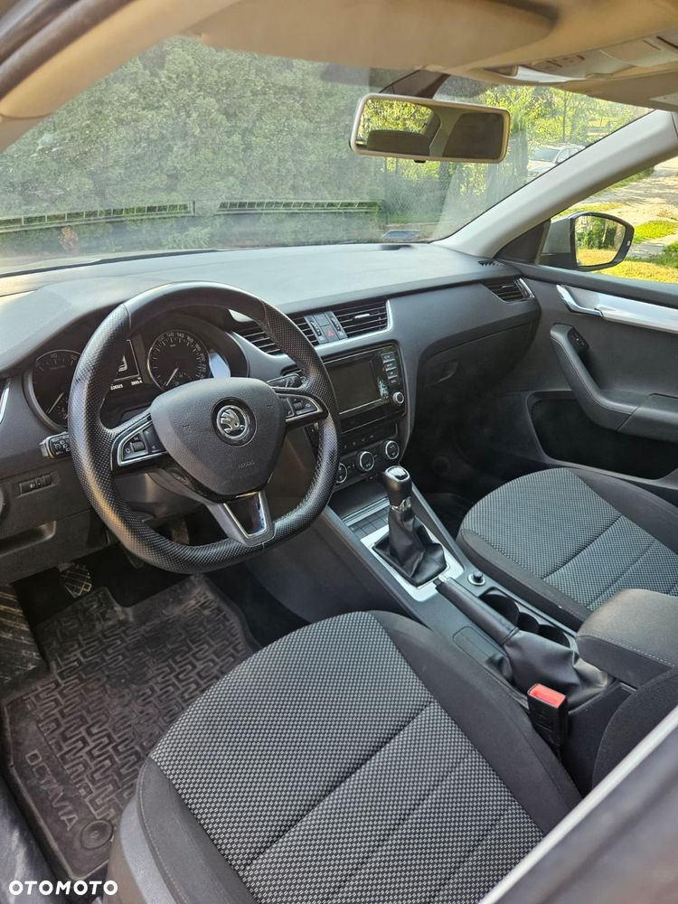 Skoda Octavia 1.4 TSI Ambition - 8