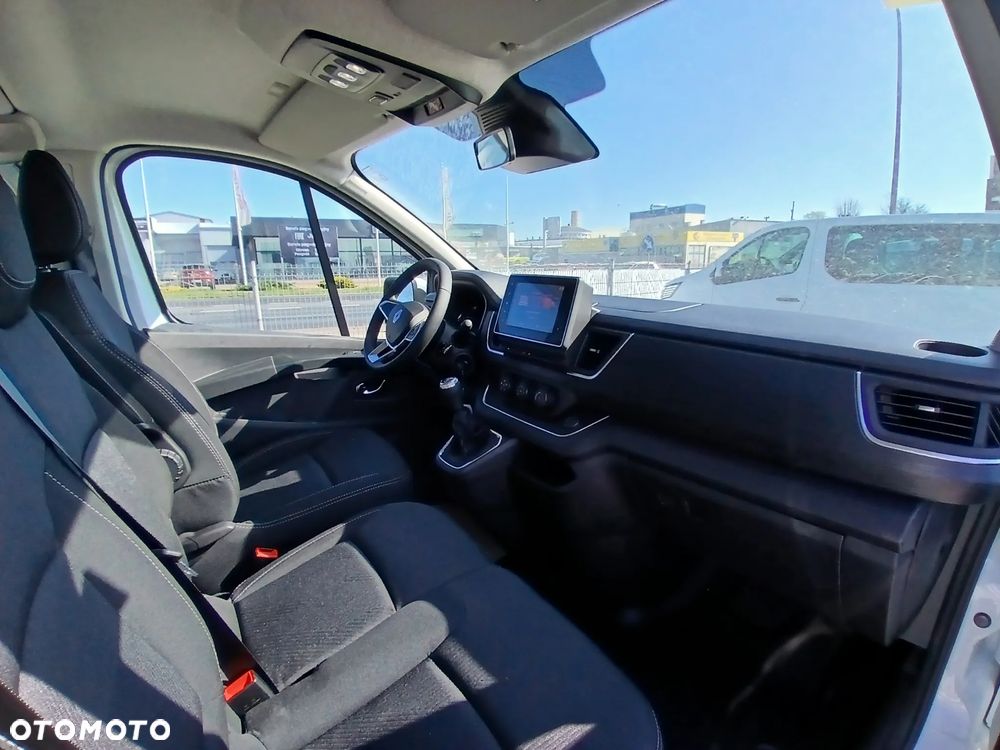 Renault Trafic - 10