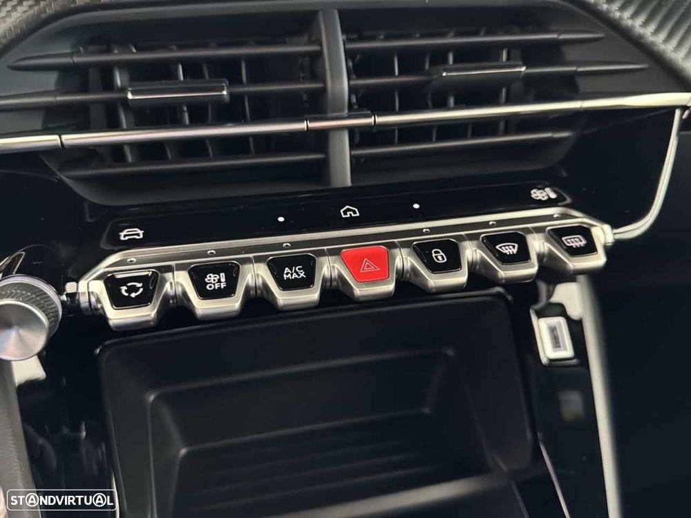 Peugeot 2008 1.2 Style - 18