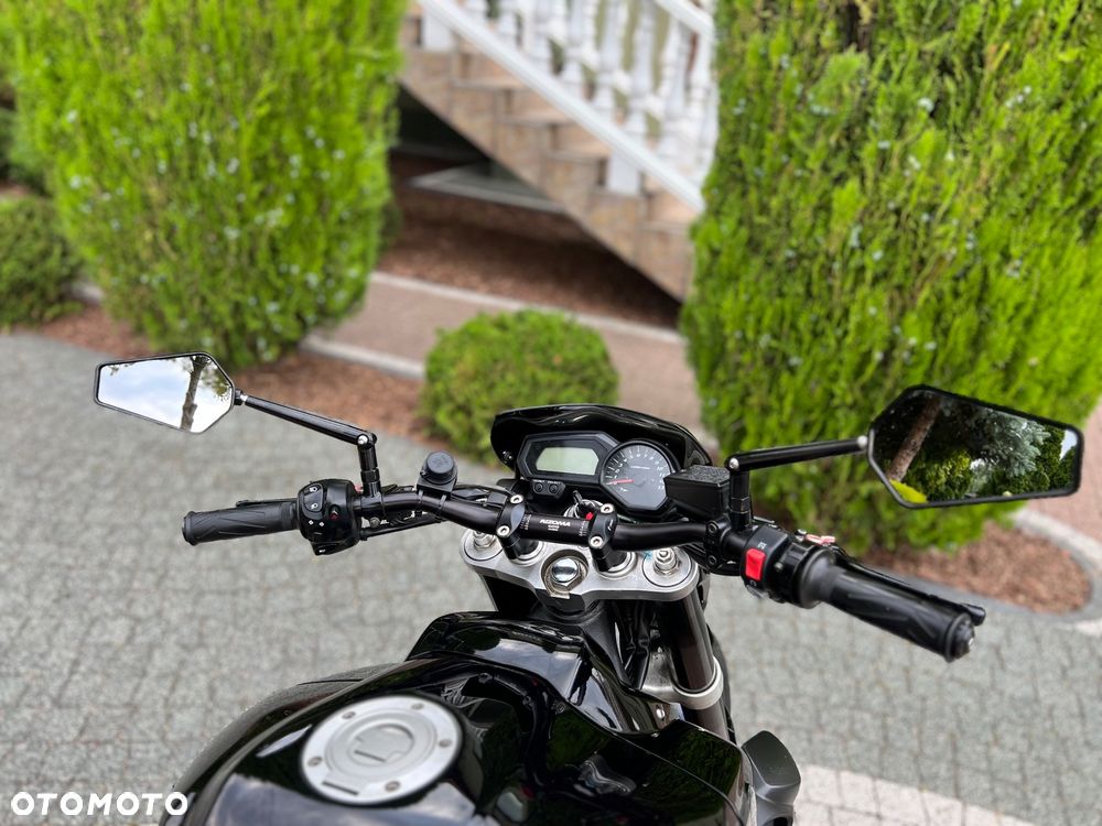 Yamaha FZ - 19