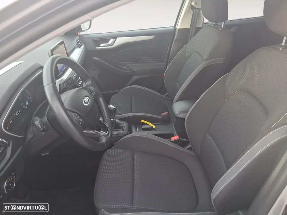 Ford Focus SW 1.5 TDCi EcoBlue ST-Line - 10