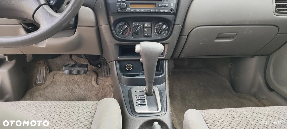 Nissan Sentra - 16