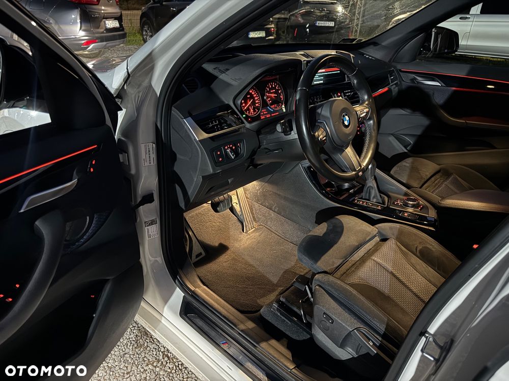 BMW X1 xDrive20i M Sport - 36