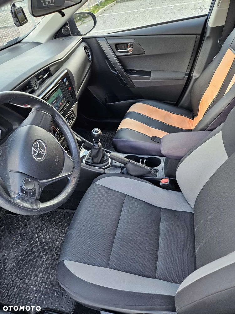 Toyota Auris 1.33 VVT-i Active - 5