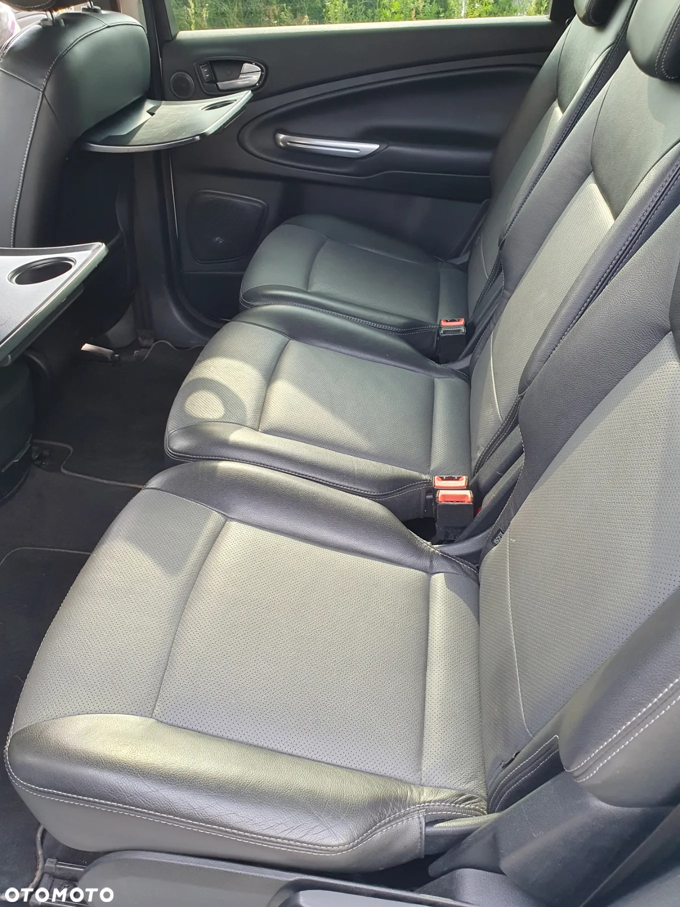 Ford S-Max 2.0 TDCi DPF Titanium - 14