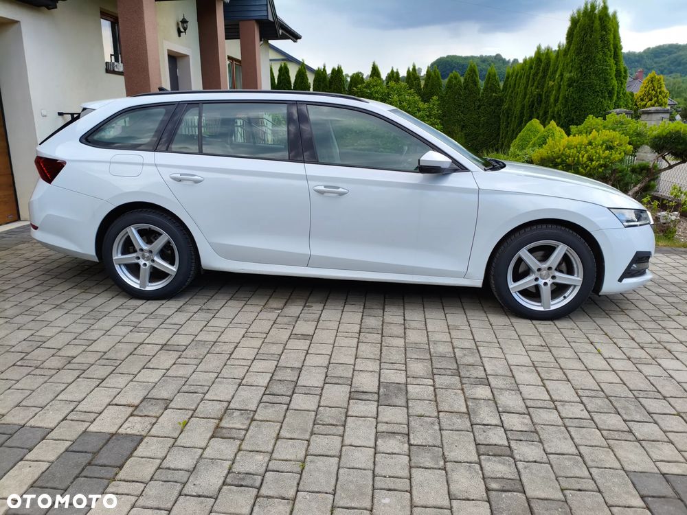 Skoda Octavia 2.0 TDI DSG Style - 10
