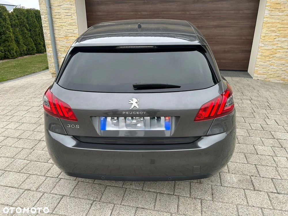Peugeot 308 - 6