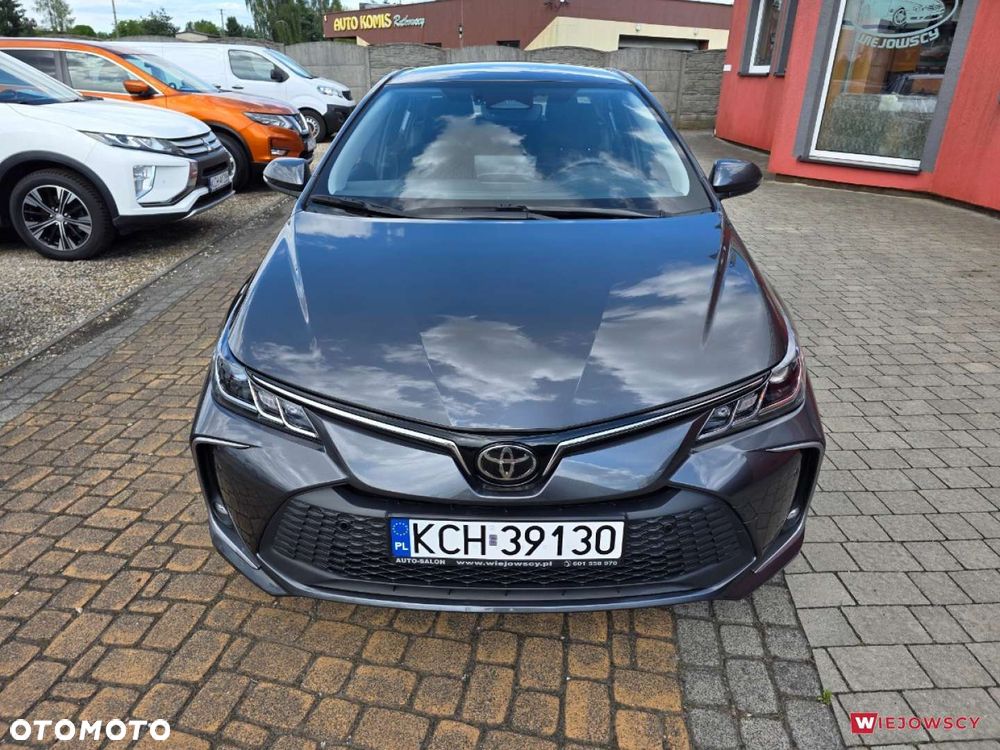Toyota Corolla - 4