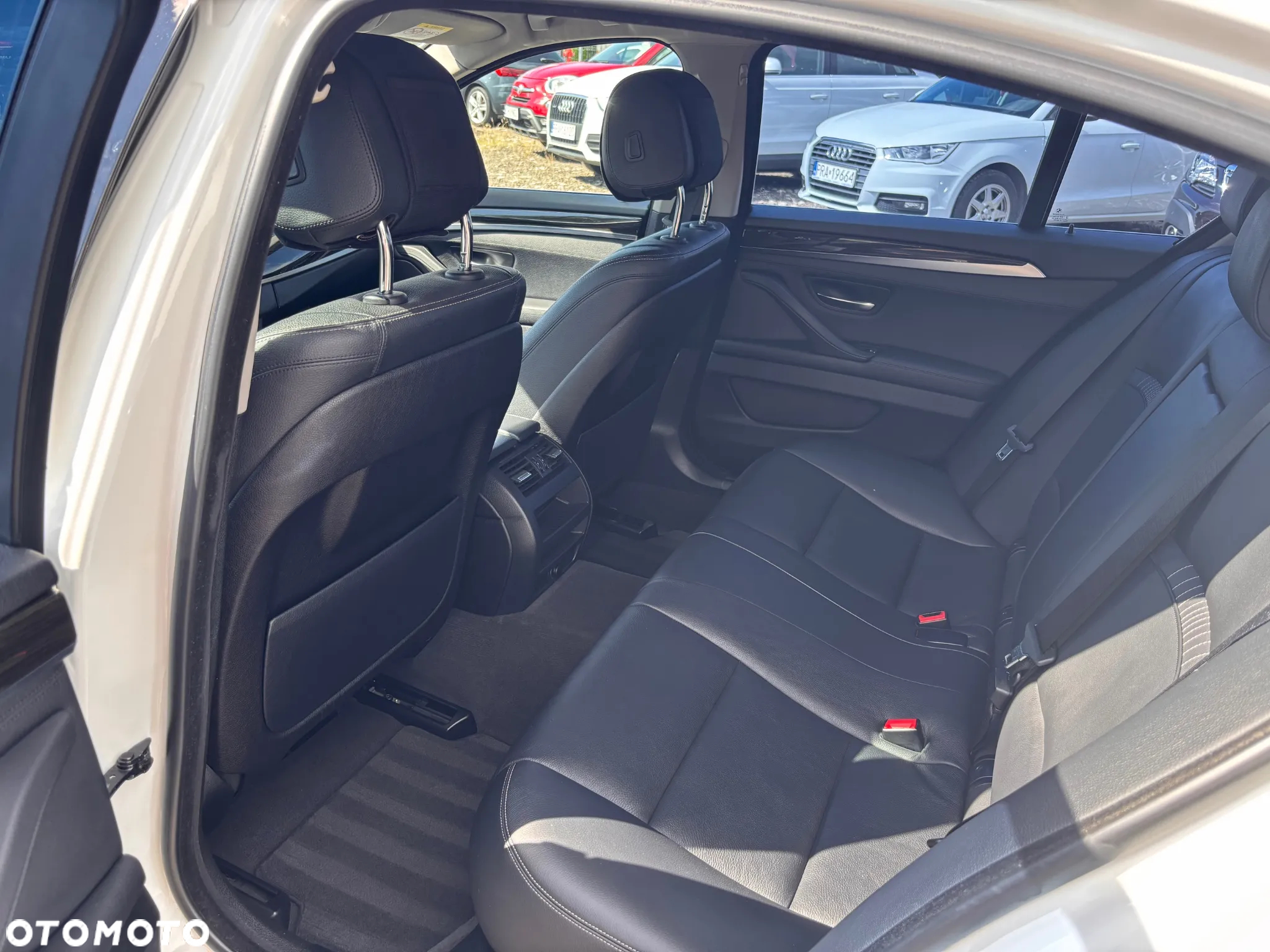 BMW Seria 5 518d - 8