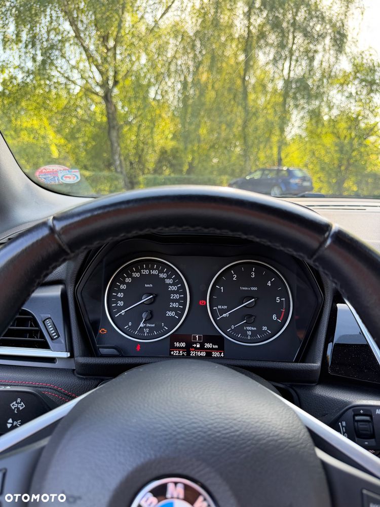 BMW Seria 2 220d - 15