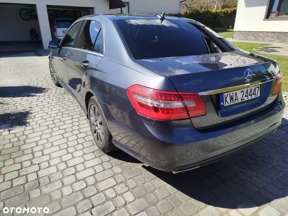 Mercedes-Benz Klasa E 220 BlueTEC 9G-TRONIC Avantgarde - 4